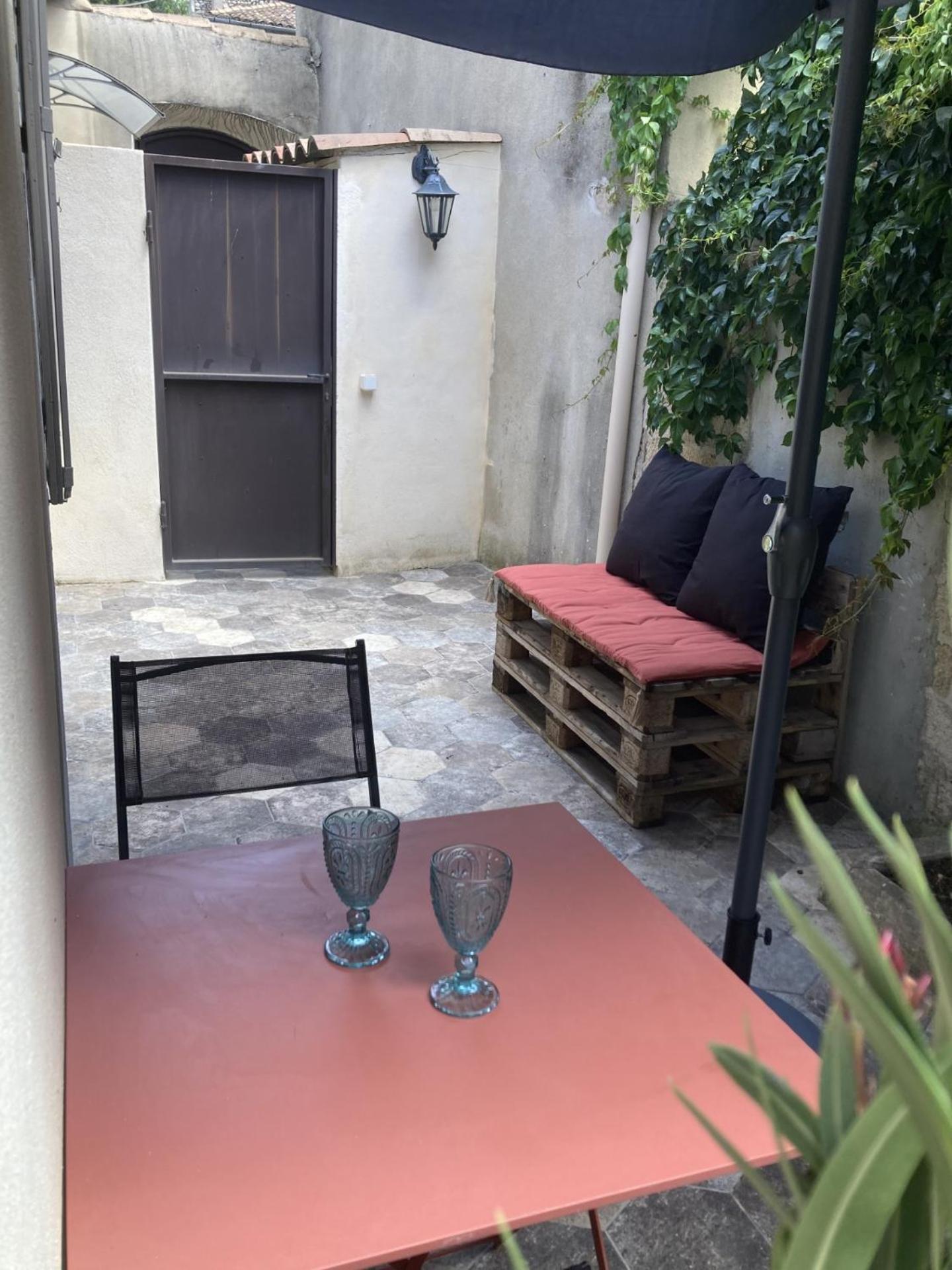 Le Studio D'Auguste- Coeur De Nimes-Chaleureux-Emplacement Ideal Exterior foto